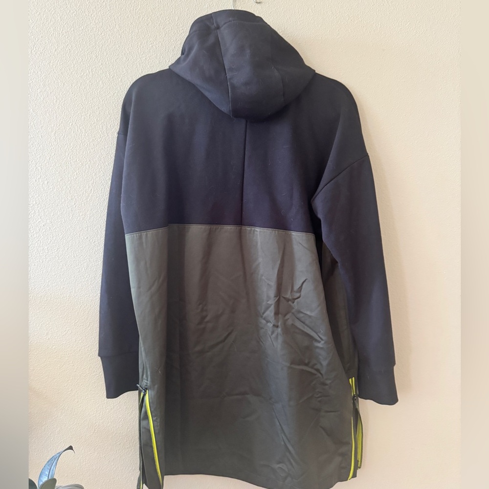 NWOT Athleta Radiant Hybrid Dress Oversized Hoodie Ancient Forest / Black MP - Picture 9 of 9
